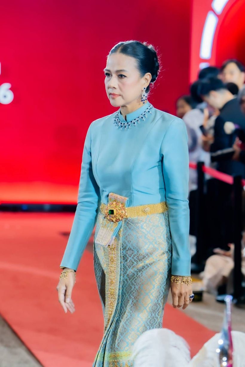 ทรงคุณค่า กบ ปภัสรา ในชุดไทยบรมพิมาน สมมงนางงามเก่า
