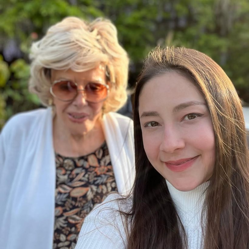 นางฟ้ากลับสู่สวรรค์แล้ว นาตาลี เศร้า สูยเสียคุณยายที่รัก