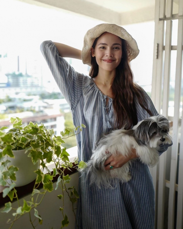 แชร์สนั่น! ภาพ ญาญ่า กรีดยางพารา หวังให้ช่วยดันราคาชาวสวน