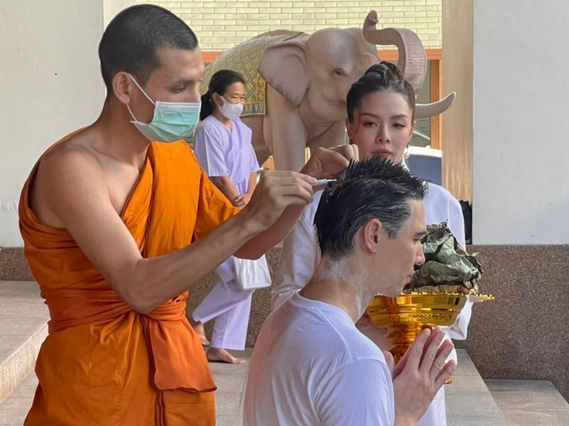 อนุโมทนาบุญ! แมทธิวเข้าพิธีปลงผมนาค ณ วัดพระธาตุศรีจอมทอง