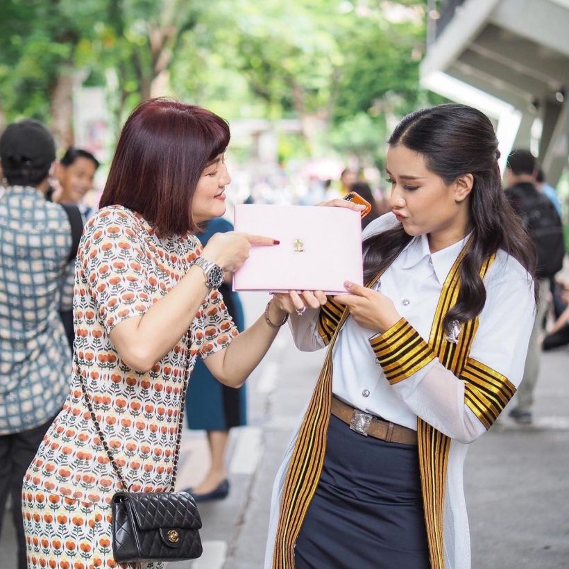 เติบโตอย่าง น้องฟลุ๊ค ลูกสาวสุเทพ สีใส สวยเก่งดีกรีนักวิทย์ฯการแพทย์