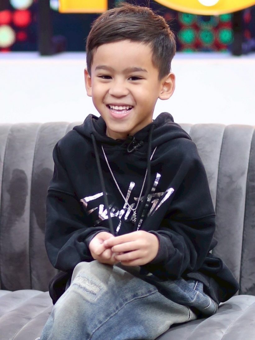 แห่เชียร์ ทายาทดาราดัง เก่ง-น่ารัก น่าดันเข้าวงการบันเทิง