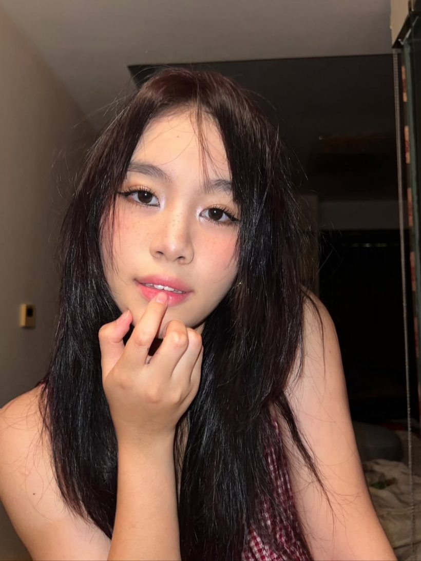 ลูกสาวดาราดัง บินเรียนต่อที่จีน 1 ปี แม่เผยโหดกว่ารด. บ้านเรา