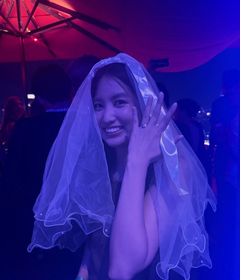 ยินดีด้วย! อดีตไอดอลสาวคนดัง โชว์แหวนหมั้น ประกาศข่าวดีสุดเซอร์ไพรส์!