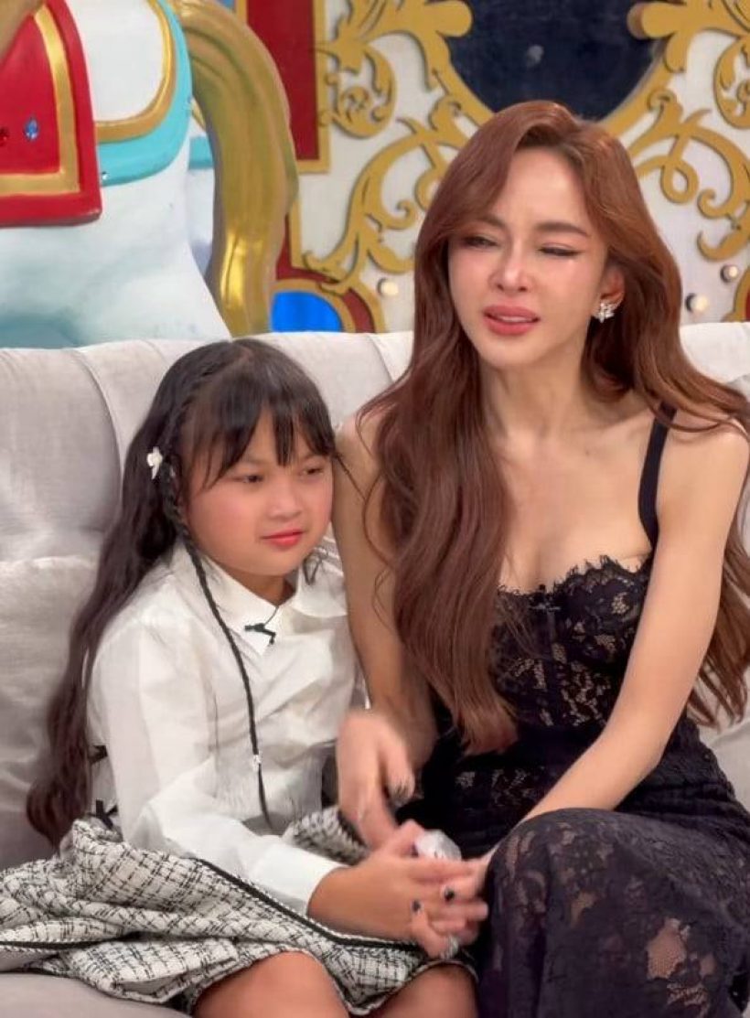 น้ำตาท่วมจอ!ชมพู่-แอฟ ปล่อยโฮไม่หยุด หลังฟังเรื่องเป้ย