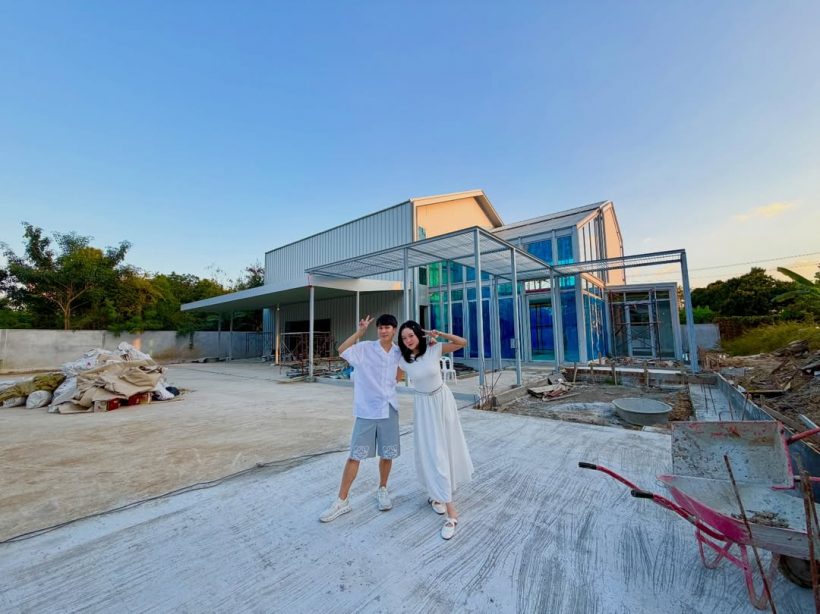 เปิดสตูดิโอใหม่ แก้มบุ๋ม-พี่พีท อึ้ง! ความอลังการมาเต็ม