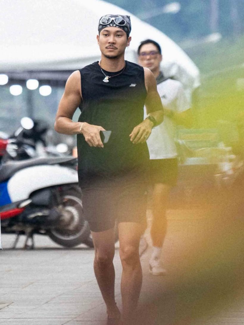 ดาราหนุ่มเซอร์ ขวัญใจสาวๆ รีวิวชีวิตโสดคนเดียวในแก๊ง