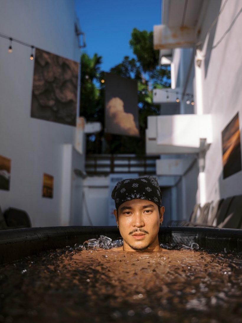 ดาราหนุ่มเซอร์ ขวัญใจสาวๆ รีวิวชีวิตโสดคนเดียวในแก๊ง