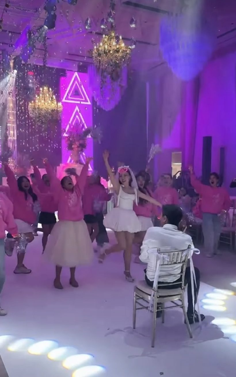 ทีมเจ้าสาว ลูกน้ำ จัดโชว์พิเศษ เซอร์ไพรส์! น้องปีใหม่ร่วมด้วย