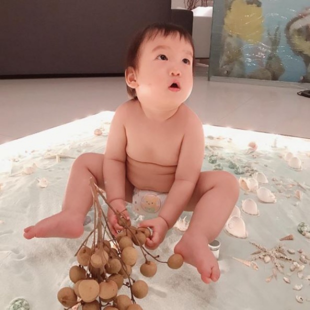 ส่องภาพล่าสุด “น้องโพล” ลูก “แพมแพม ดาราธิป” อดีตเน็ตไอดอลชื่อดัง! บอกเลยน่ารักแบบมากๆ!!