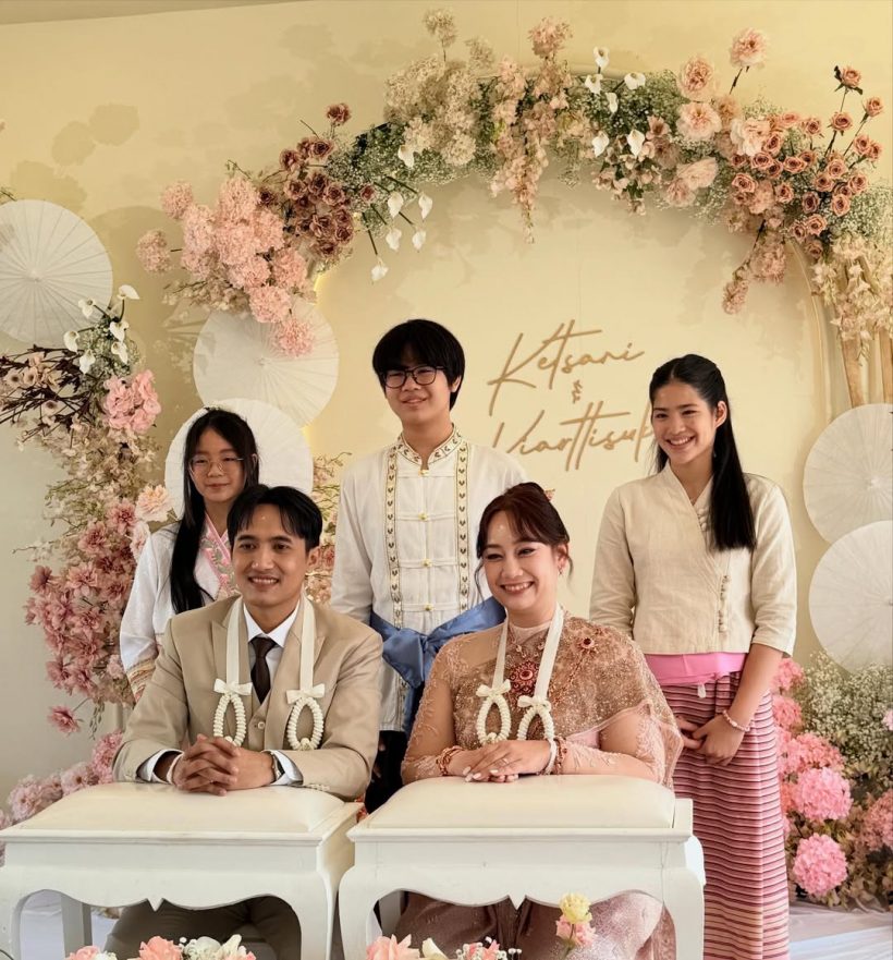 ส่องลุค น้องนาวากั้นประตูเงินประตูทอง สวยสง่าเกินวัย14