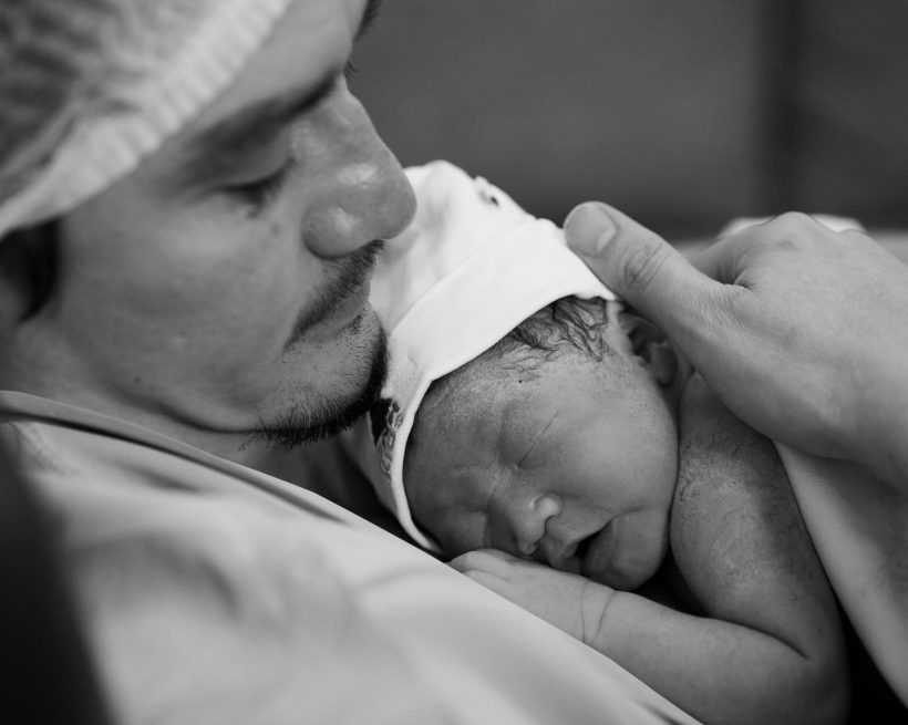 มาแล้วจ้า! ส่องโฉมหน้า ลูกชายอนันดา พ่อป้ายแดงเห่อหนักมาก!