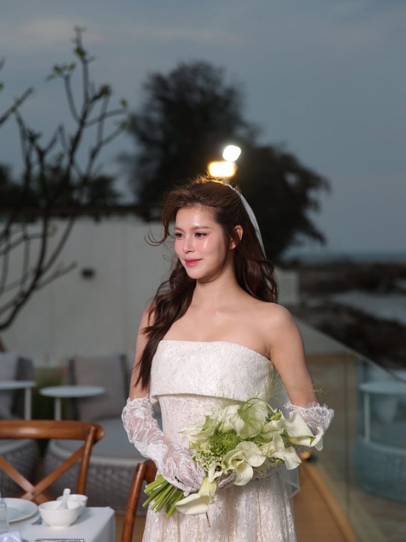 นางเอกดังปล่อยโฮ แก๊งเพื่อนเซอร์ไพรส์จัดปาร์ตี้สละโสด