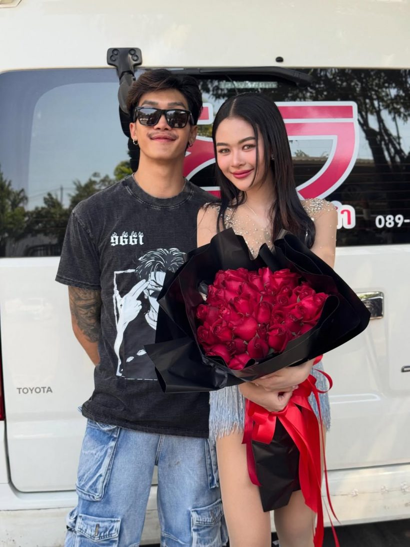คู่รักนักร้องดัง งอนกันยาวๆ เหตุฝ่ายชายติดเพื่อนหนักมาก!
