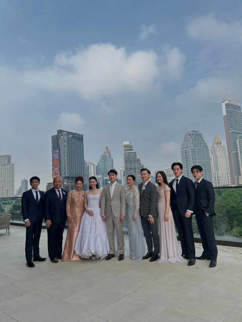 เปิดภาพพี่สาวคนโตบ้าน รังษีสิงห์พิพัฒน์ นานๆทีจะออกสื่อ
