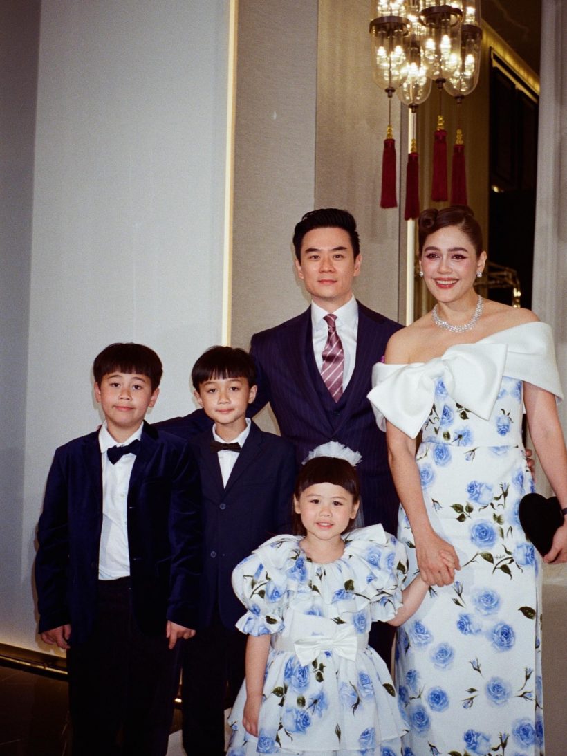 เปิดภาพพี่สาวคนโตบ้าน รังษีสิงห์พิพัฒน์ นานๆทีจะออกสื่อ