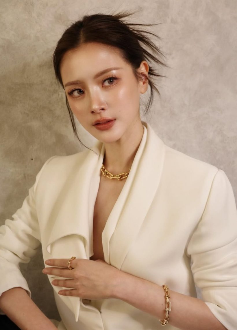 ใบเฟิร์น พิมพ์ชนก เปิดค่าตัวสุดอึ้ง! ได้เท่านี้...แต่ก็สู้ยิบตา
