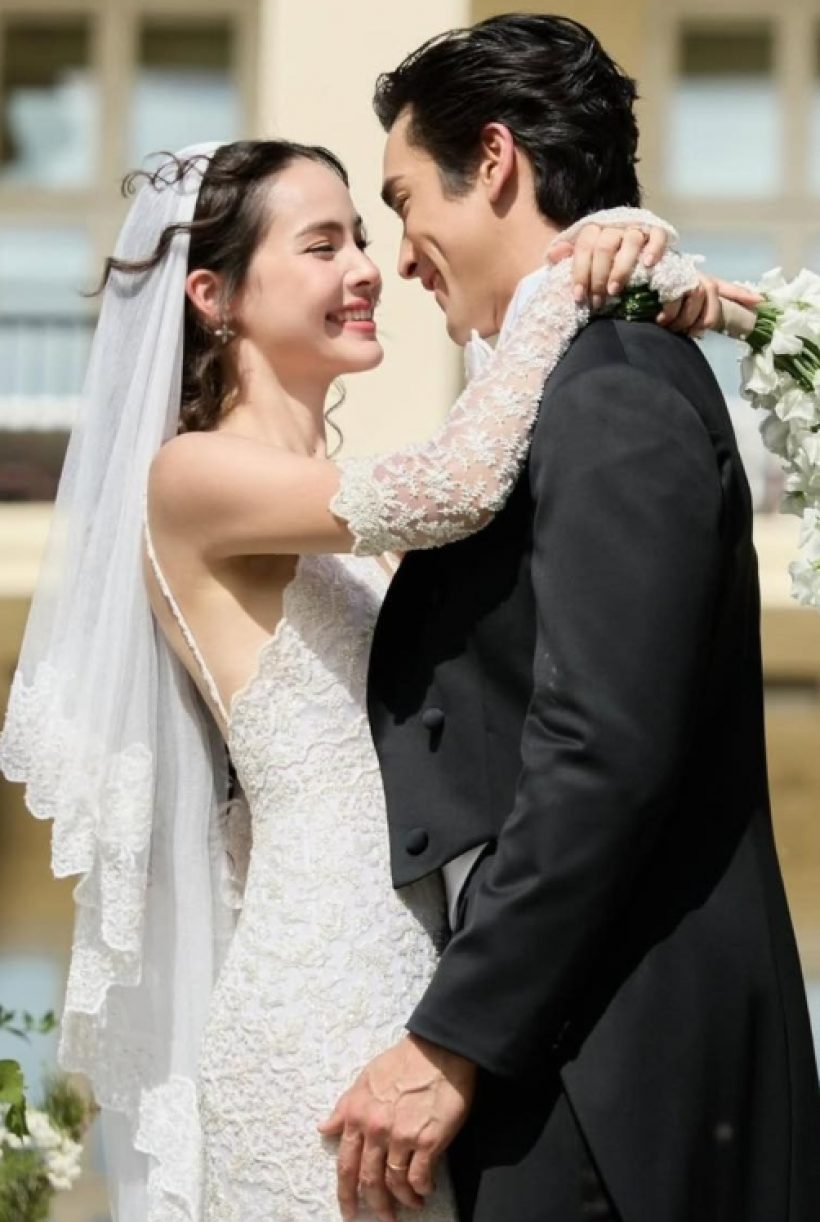 เริ่ด..ซุปตาร์ระดับโลกโผล่อวยพรงานแต่ง ญาญ่าอุรัสยา