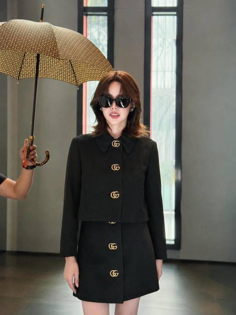 อินฟลูดัง โดนเเซะยับ ใส่ชุดหลักล้าน ปลดหนี้หมดเเล้วหรอ?