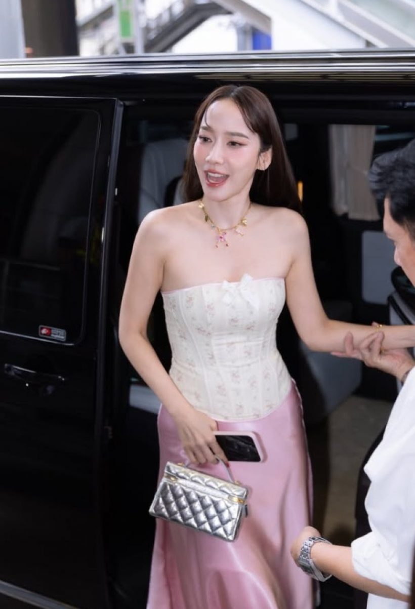 เห็นกับตาเนื้อ! นางเอกคนนี้ ตัวจริงสวยเหมือนไม่มีอยู่จริง