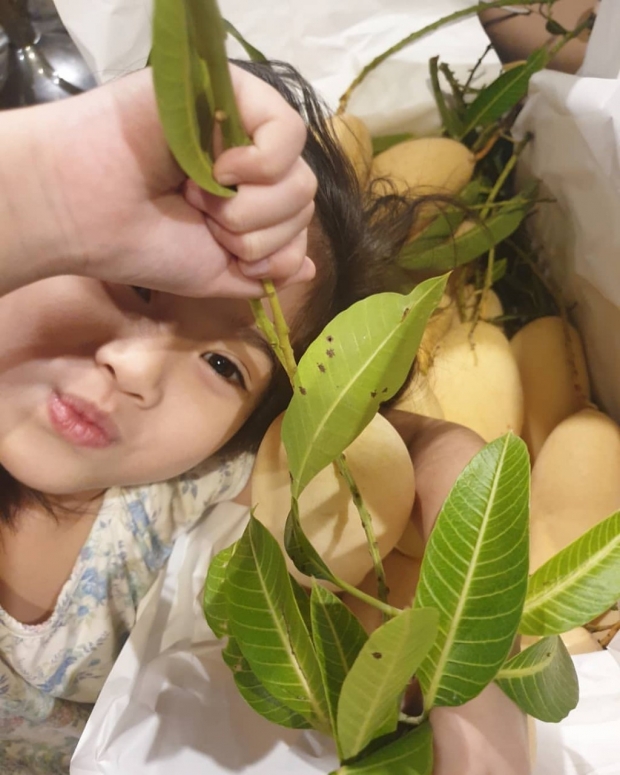 ไก่ มีสุข โพสต์ภาพลูกสาว เผยเหตุผลที่ทิ้งเมืองหลวง มาใช้ชีวิตกับธรรมชาติ