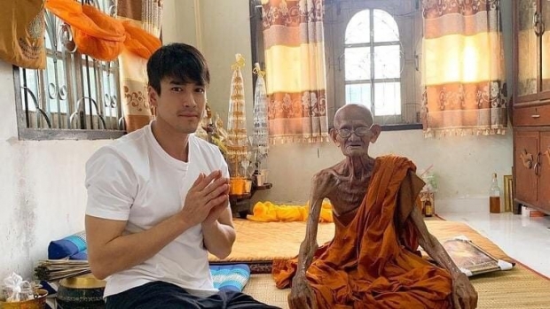  ณเดชน์ พร้อมครอบครัว ขอเป็นเจ้าภาพสวดอภิธรรม หลวงปู่ทอง