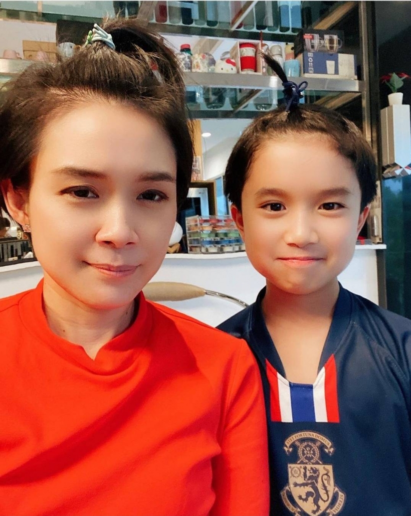 ว้าว! น้องแพททริก ลูกชายนิหน่า-แบงค์ หล่อเหลาเติบโตอย่างมีคุณภาพ