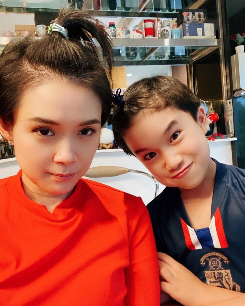 ว้าว! น้องแพททริก ลูกชายนิหน่า-แบงค์ หล่อเหลาเติบโตอย่างมีคุณภาพ