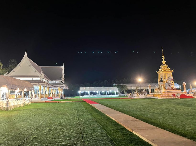 เปิดภาพเมรุ สรพงศ์ ชาตรี ก่อนพระราชทานเพลิงศพวันนี้