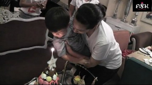 น่ารัีกมากๆบรรยากาศเซอร์ไพร้ซ์ HBD แหม่ม คัทรียา