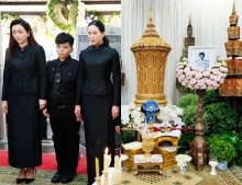 ในหลวงฯพระราชทานน้ำหลวงอาบศพ คุณพ่อเชอรี่ เข็มอัปสร