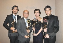 นก-บี้คว้ารางวัลไนน์เอ็นเตอร์เทน อวอร์ดส์ 2012-ภาพชุดดารา ร่วมงานคับคั่ง