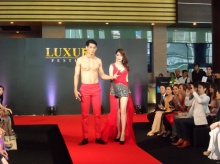 บรรยากาศ พิธีเปิดงาน Luxury Festival  2012