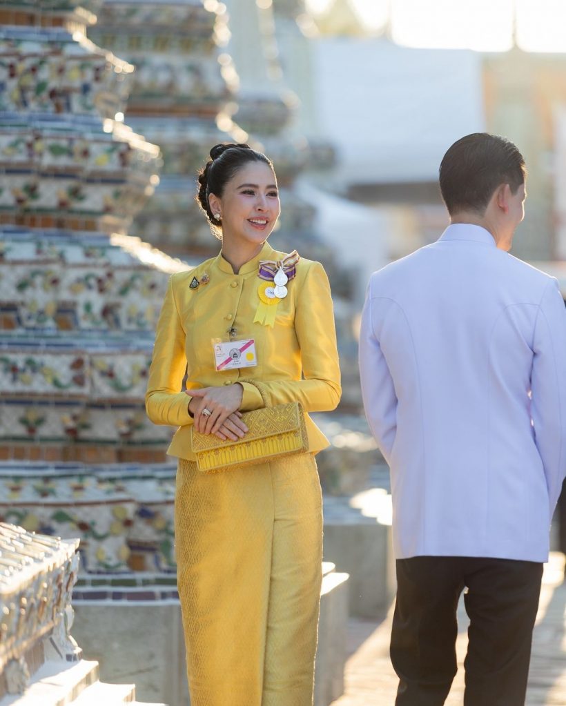 ภาพแห่งความปลื้มปิติ สามีนางเอกดังร่วมพระราชพิธีพระกฐินหลวง