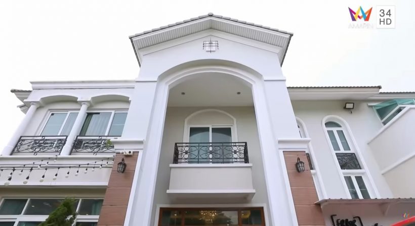 รวยไม่ธรรมดา!! เปิดบ้านหรู ดีเจเพชรจ้า สานฝันวัยเด็กสำเร็จ