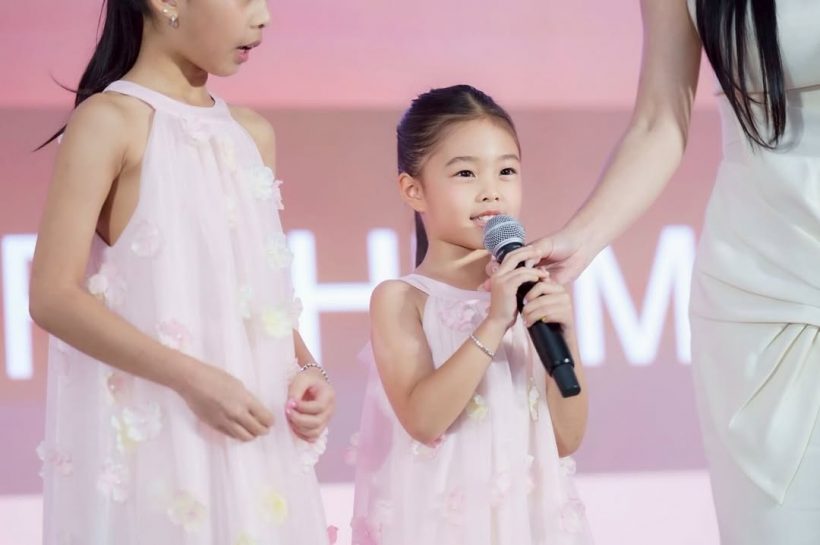 น้องเป่าเปา-น้องเป่าเป้ย์ ออกงานได้แล้ว ออร่าซุปตาร์พุ่งสุดๆ