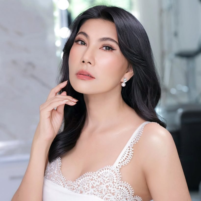 แทบไม่เชื่อสายตา แก้ว อภิรดี หน้าเด็กมาก อายุเป็นเพียงตัวเลขจริงๆ