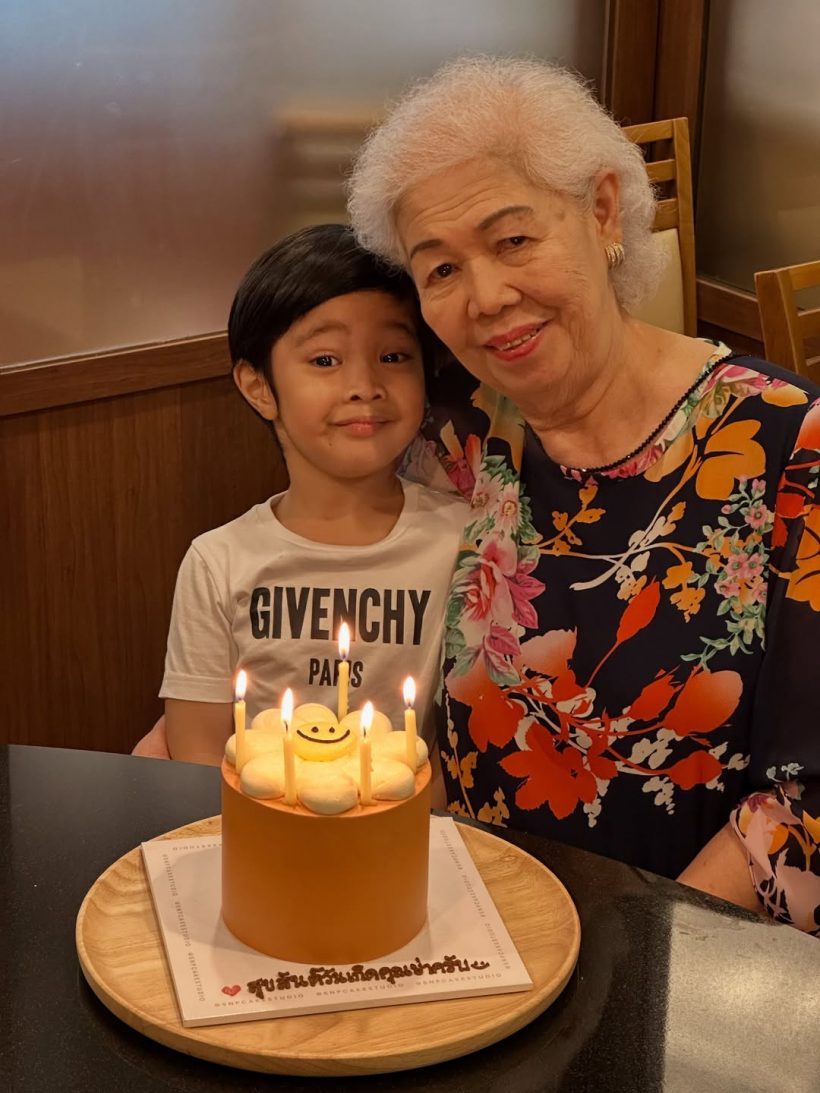 เอมมี่เศร้า...โพสต์อาลัยคุณแม่สามี ที่อยู่ด้วยกันมา 19 ปี