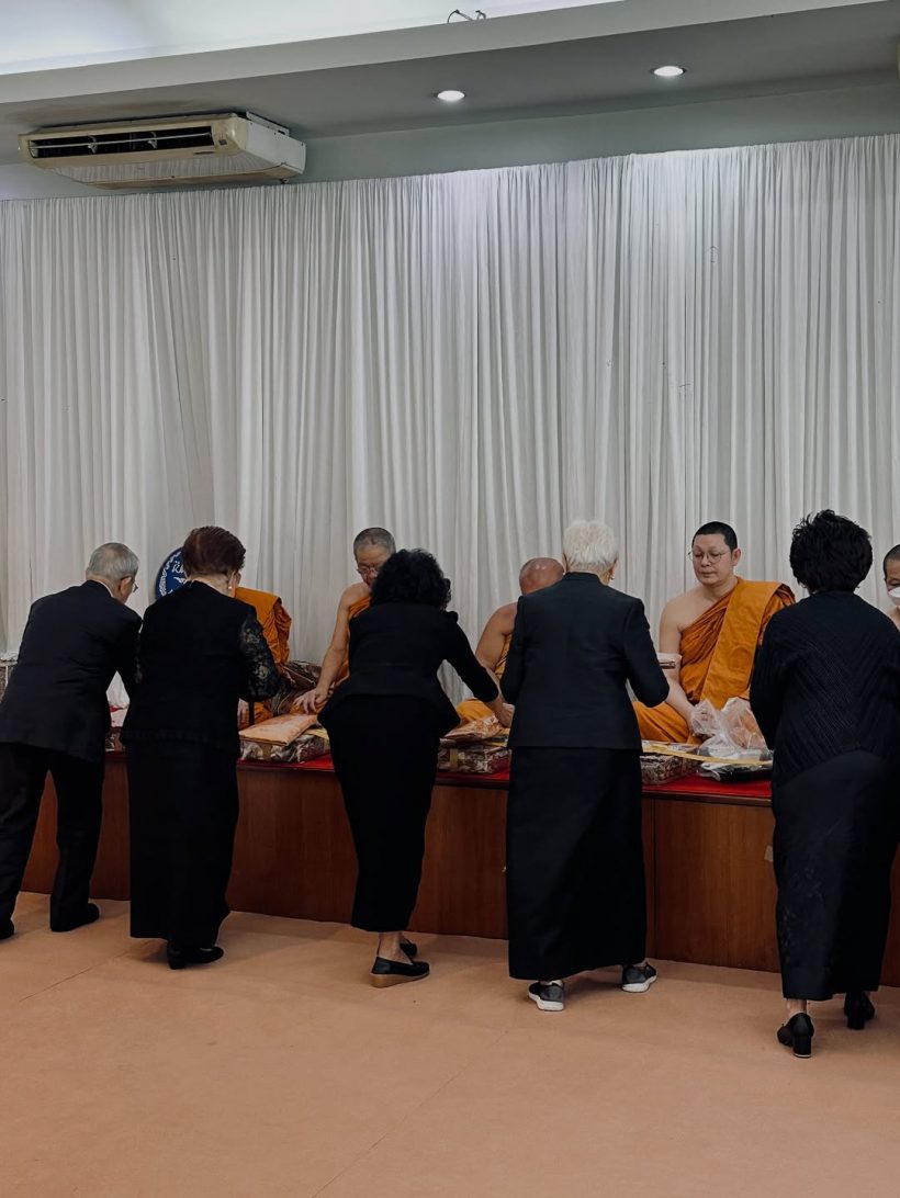 เอมมี่เศร้า...โพสต์อาลัยคุณแม่สามี ที่อยู่ด้วยกันมา 19 ปี