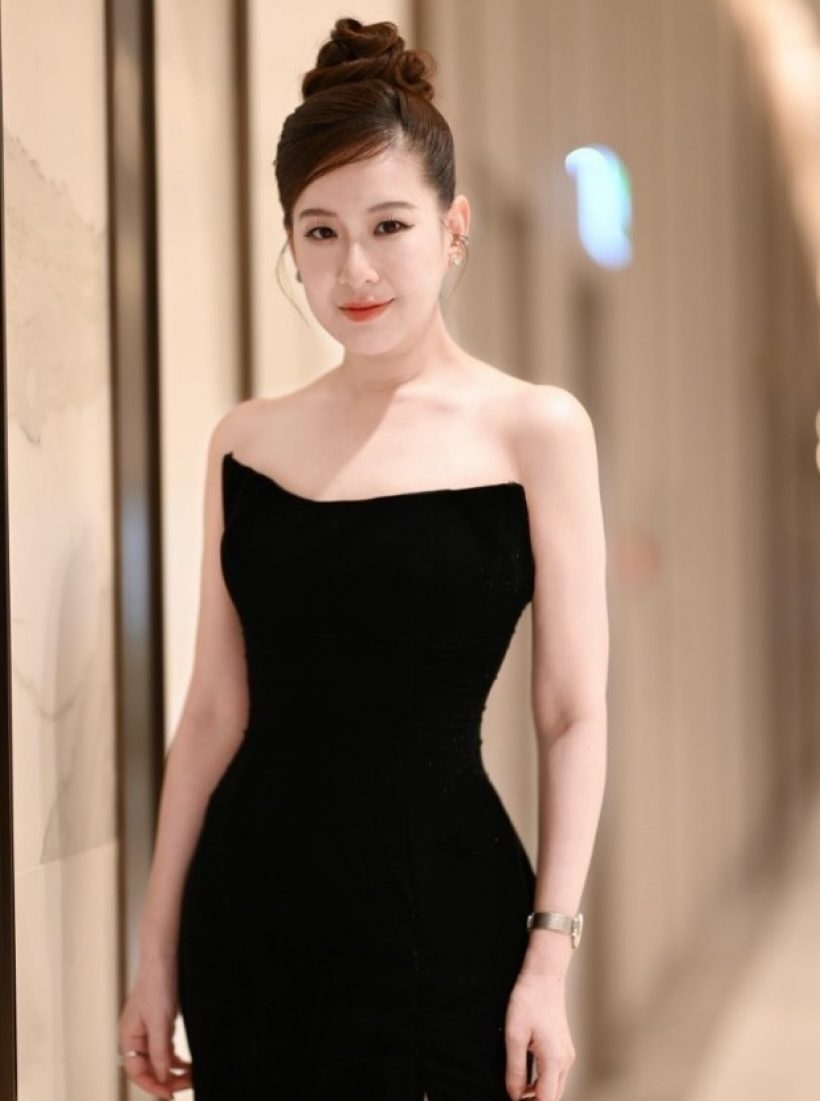 เซอร์ไพรส์! เธอคนนี้ คบแฟน15ปีแล้ว รอเปิดตัวพร้อมมีลูก