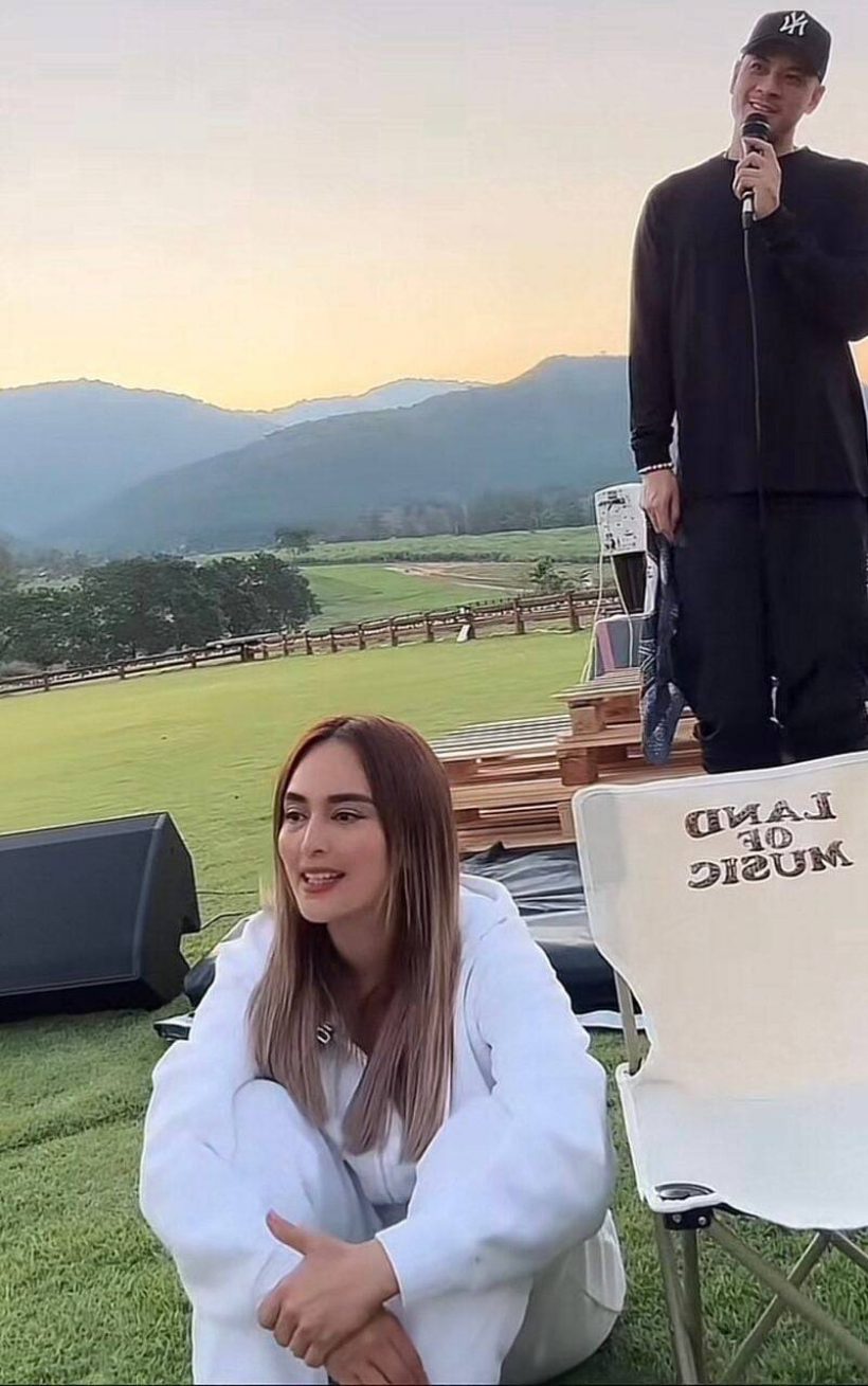 จากเวทีระดับประเทศสู่กองไม้พาเลท เวย์-นานา กัดฟันโชว์หลังงานล่ม!