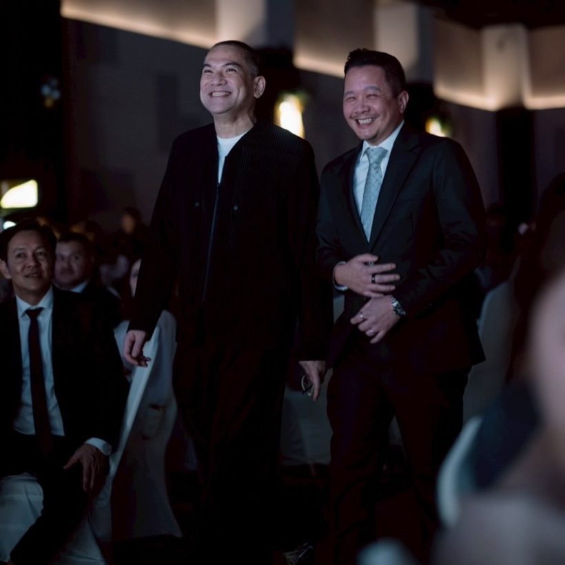 ไม่ธรรมดา! งานแต่งแอนดรูว์ รวมระดับตัวท็อปทุกวงการ