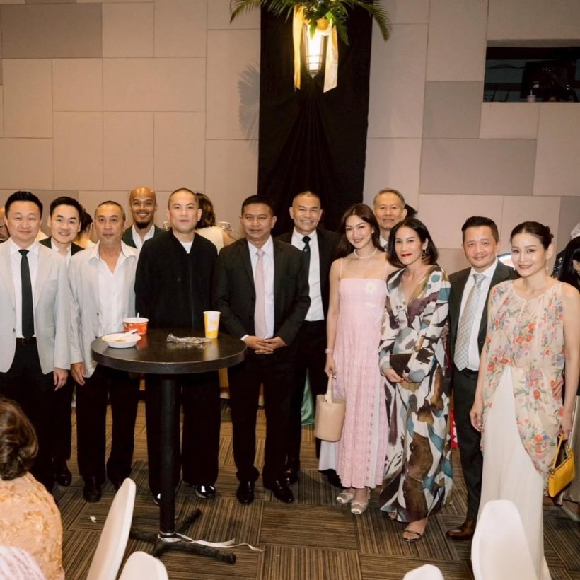 ไม่ธรรมดา! งานแต่งแอนดรูว์ รวมระดับตัวท็อปทุกวงการ