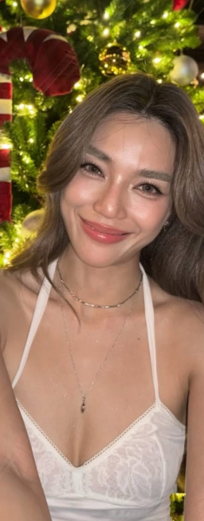 โอบไม่ปลื้มมั้ง? แฟนHOTเกินเบอร์ ยกมือบังให้