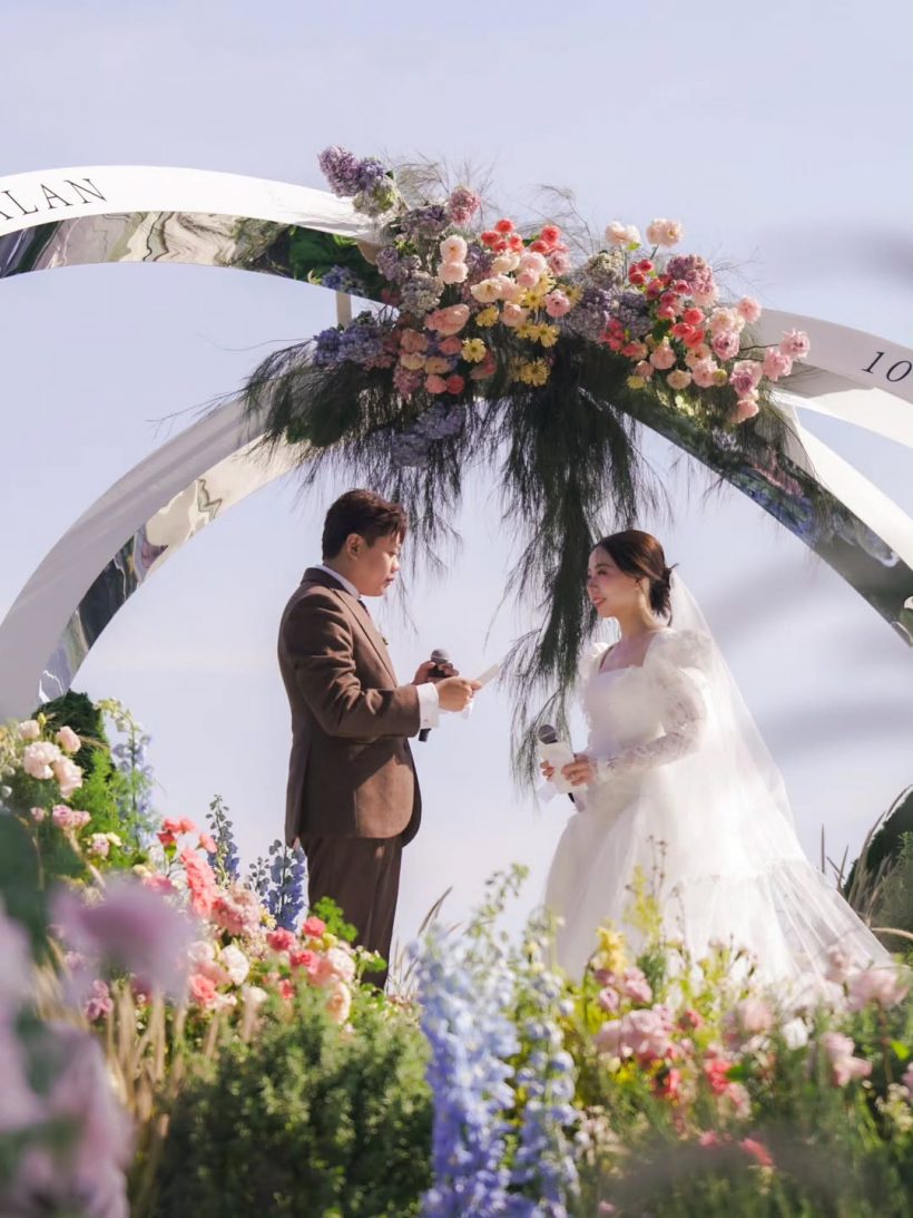 ดูชัดๆ ชุดน้องปีใหม่ร่วมงานแต่ง แววอนาคตไกล!!