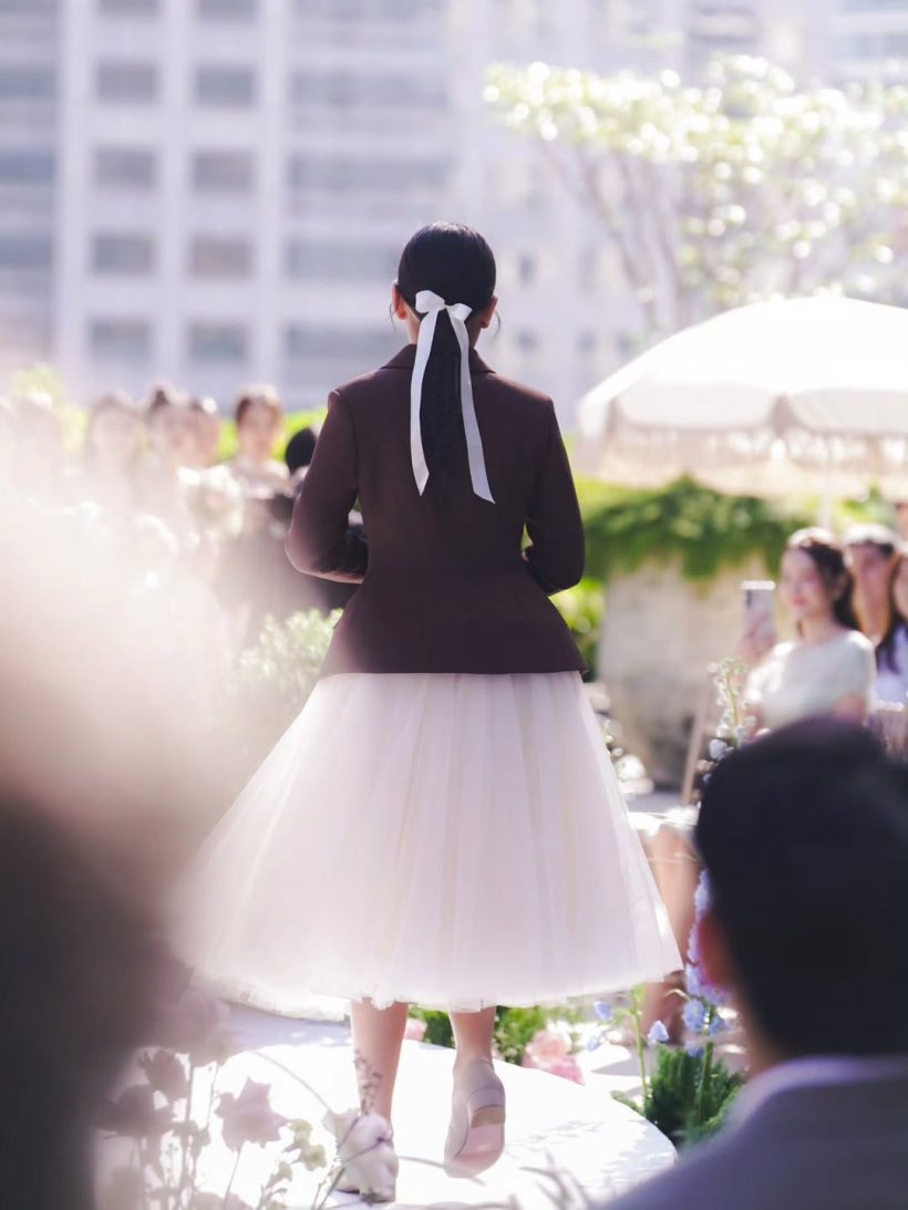 ดูชัดๆ ชุดน้องปีใหม่ร่วมงานแต่ง แววอนาคตไกล!!