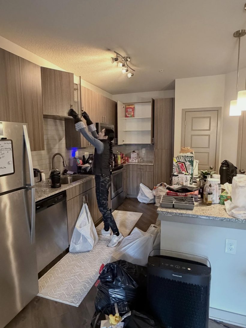 ยอมเหนื่อย! นุสบาสวมบทแม่บ้านจัดห้องให้ลูกถึงอเมริกา