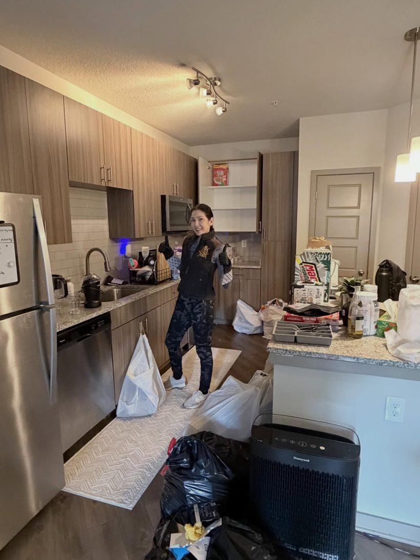 ยอมเหนื่อย! นุสบาสวมบทแม่บ้านจัดห้องให้ลูกถึงอเมริกา