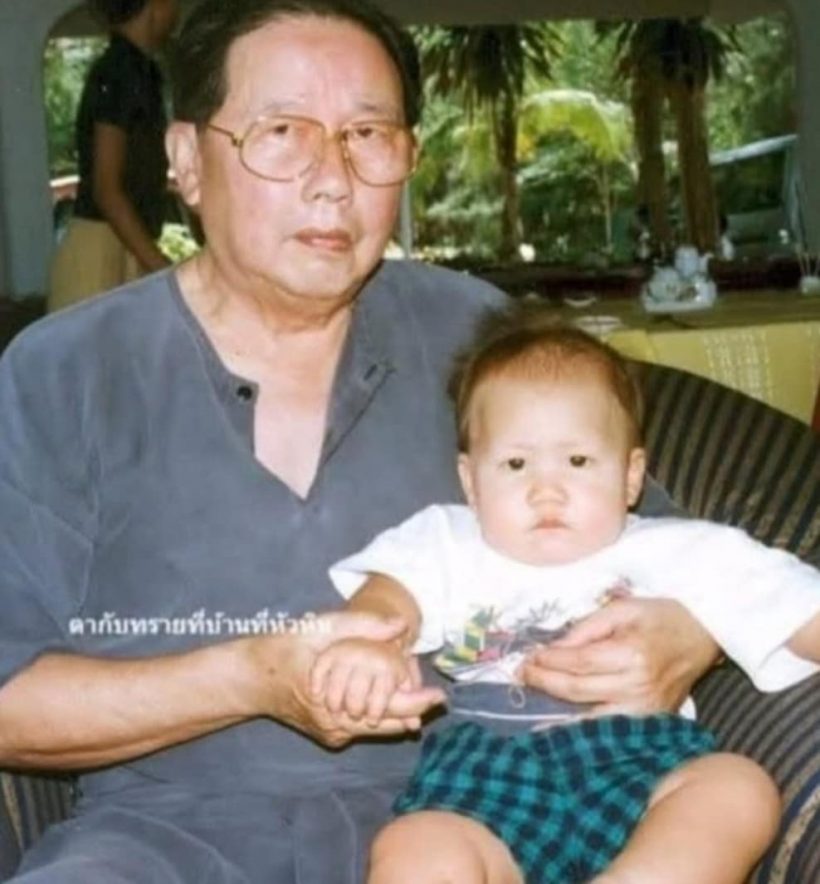 DNAอยู่บนหน้า! ส่องคุณตาสมัยหนุ่ม เหมือนทรายสก๊อตจนขนลุก