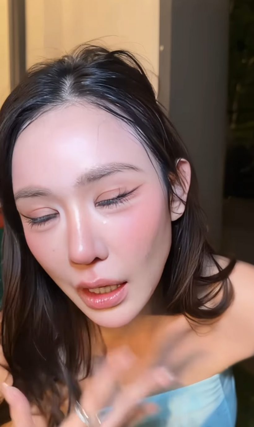 แฟนๆถึงกับอึ้ง! เธอคนนี้ เมาขนาดไหน หน้ายังเป๊ะสวยจึ้ง